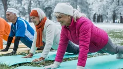 10-minütiges Workout, das deinen Bauch nach 50 stärkt: besser als jede Stunde Cardio