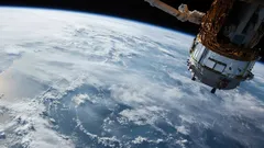 Warum Satelliten nicht zusammenstossen: Weniger offensichtliche Fakten über Raumfahrzeuge